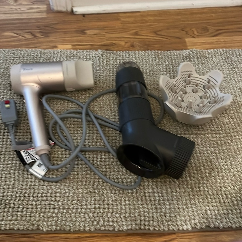 Shark hair dryer with attachments